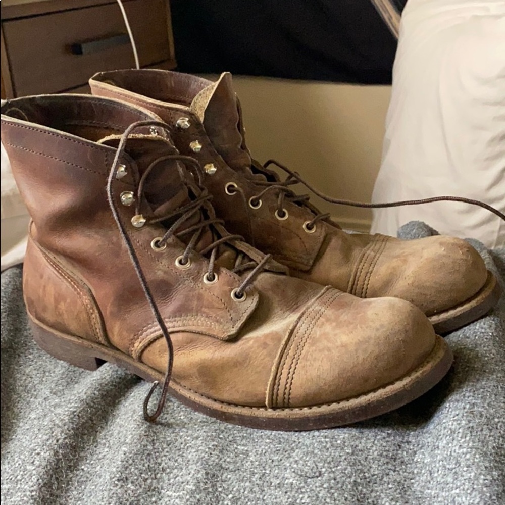 Red Wing Shoes. Boot Style 8111